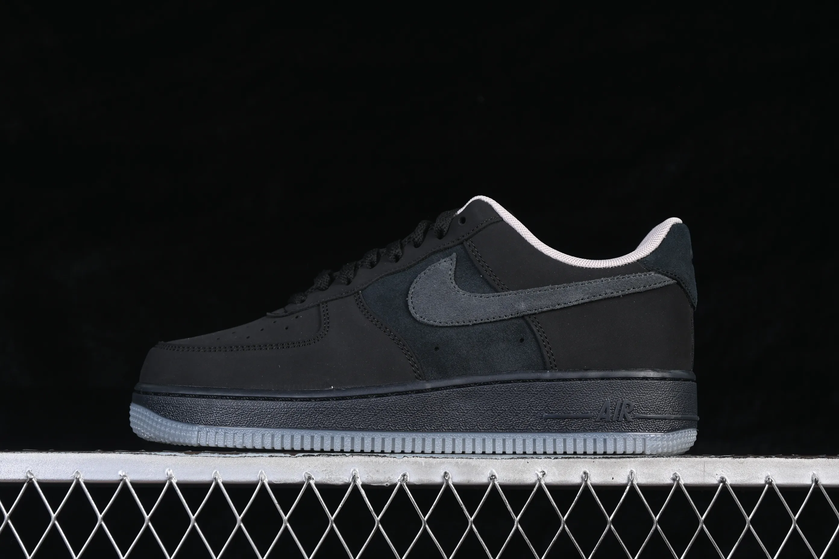 All categories Nk Air Force 1 Air Force series Nk Air Force 1 Low Air Force low-top Nike Air Force 1'07 Low matte all-black Air Force 1 low-top casual sneakers IQ9791-001